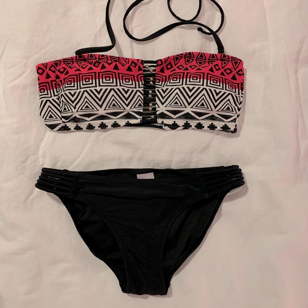 Convertible strappy bikini